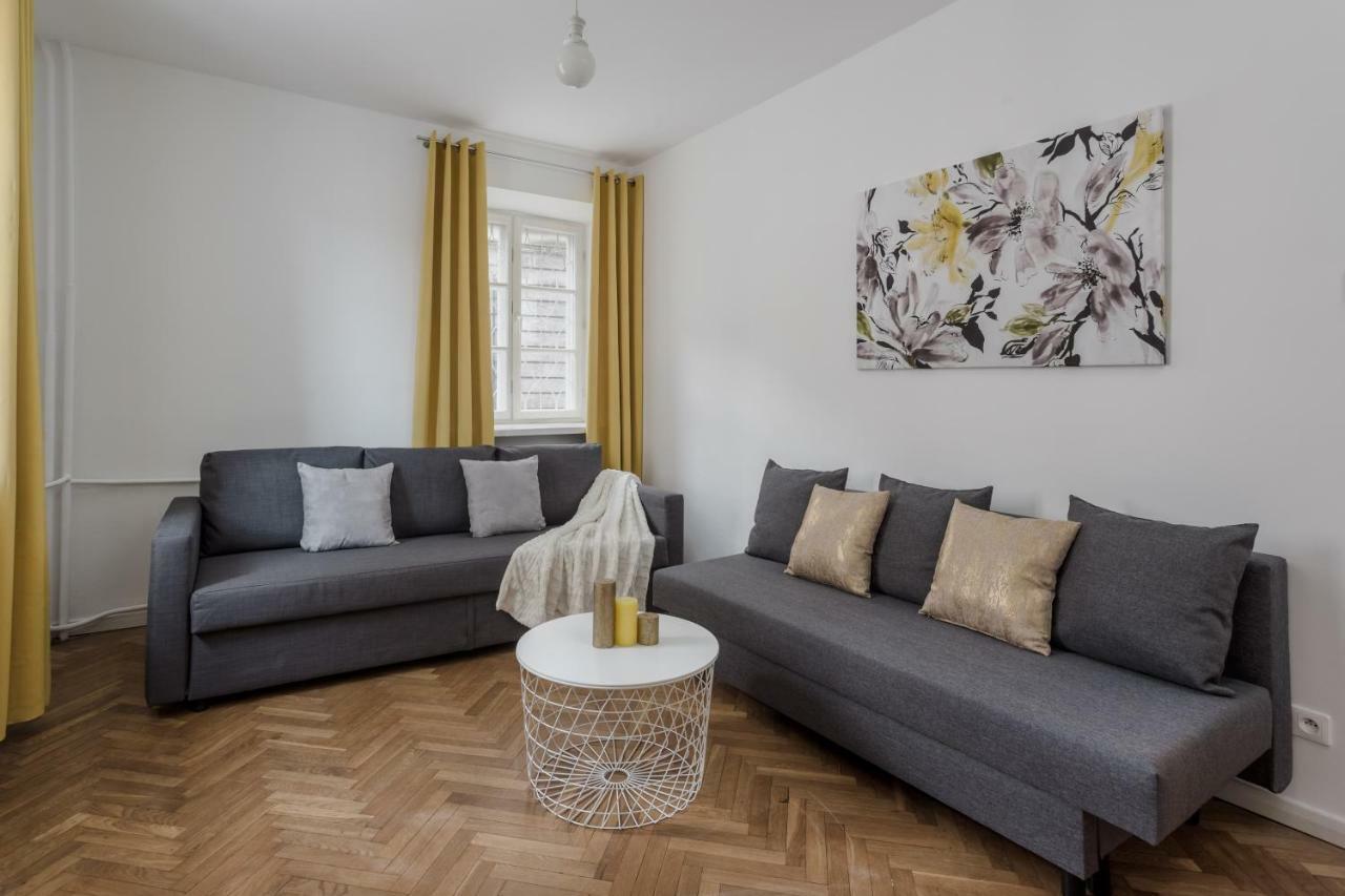 Chill Apartments Brzozowa Old Town Varşovia Exterior foto