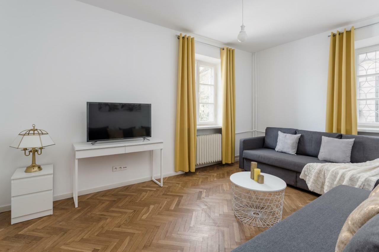 Chill Apartments Brzozowa Old Town Varşovia Exterior foto